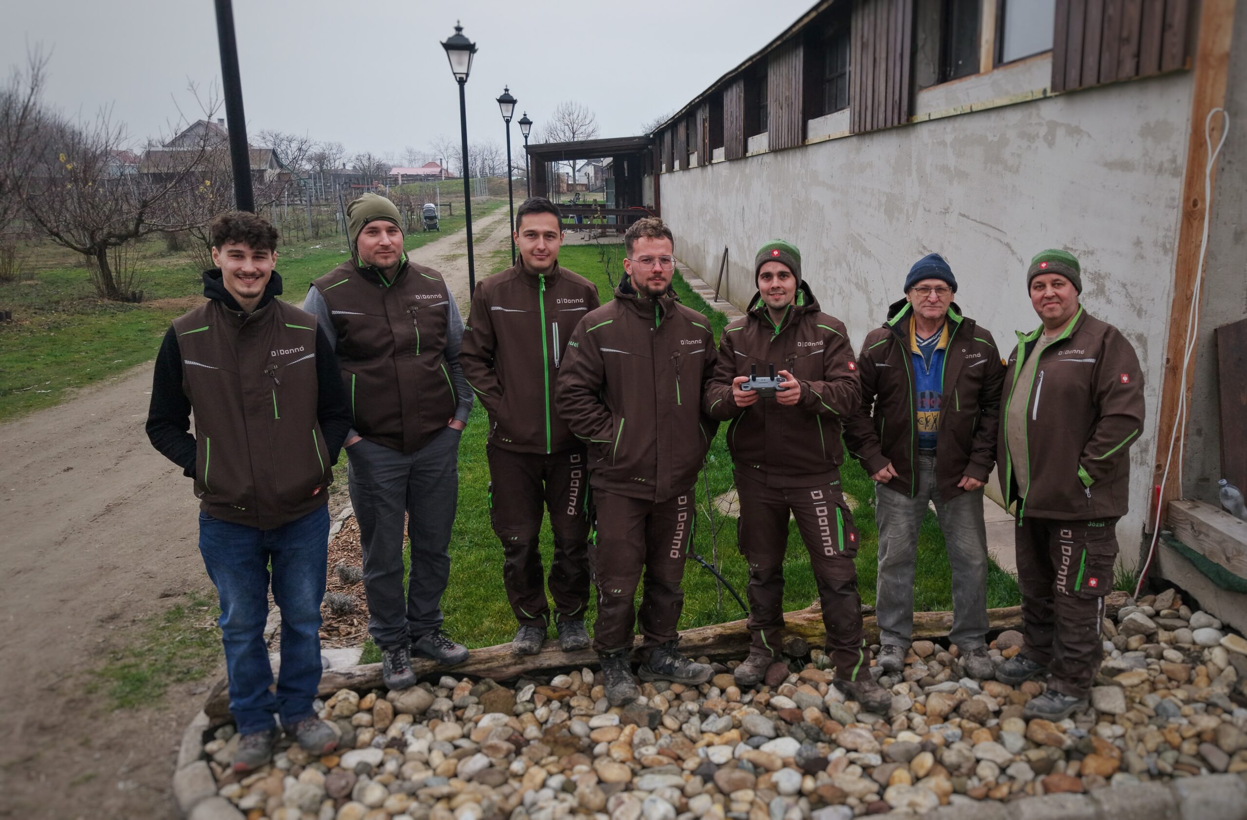 csoportkép a dannó csapatáról